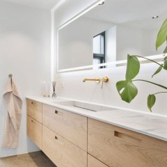 Eg, vild finér, natur lak. Profil 30x150