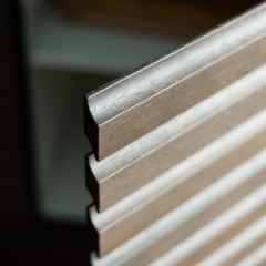 Eg skiffer brun. Profil massiv S-Line